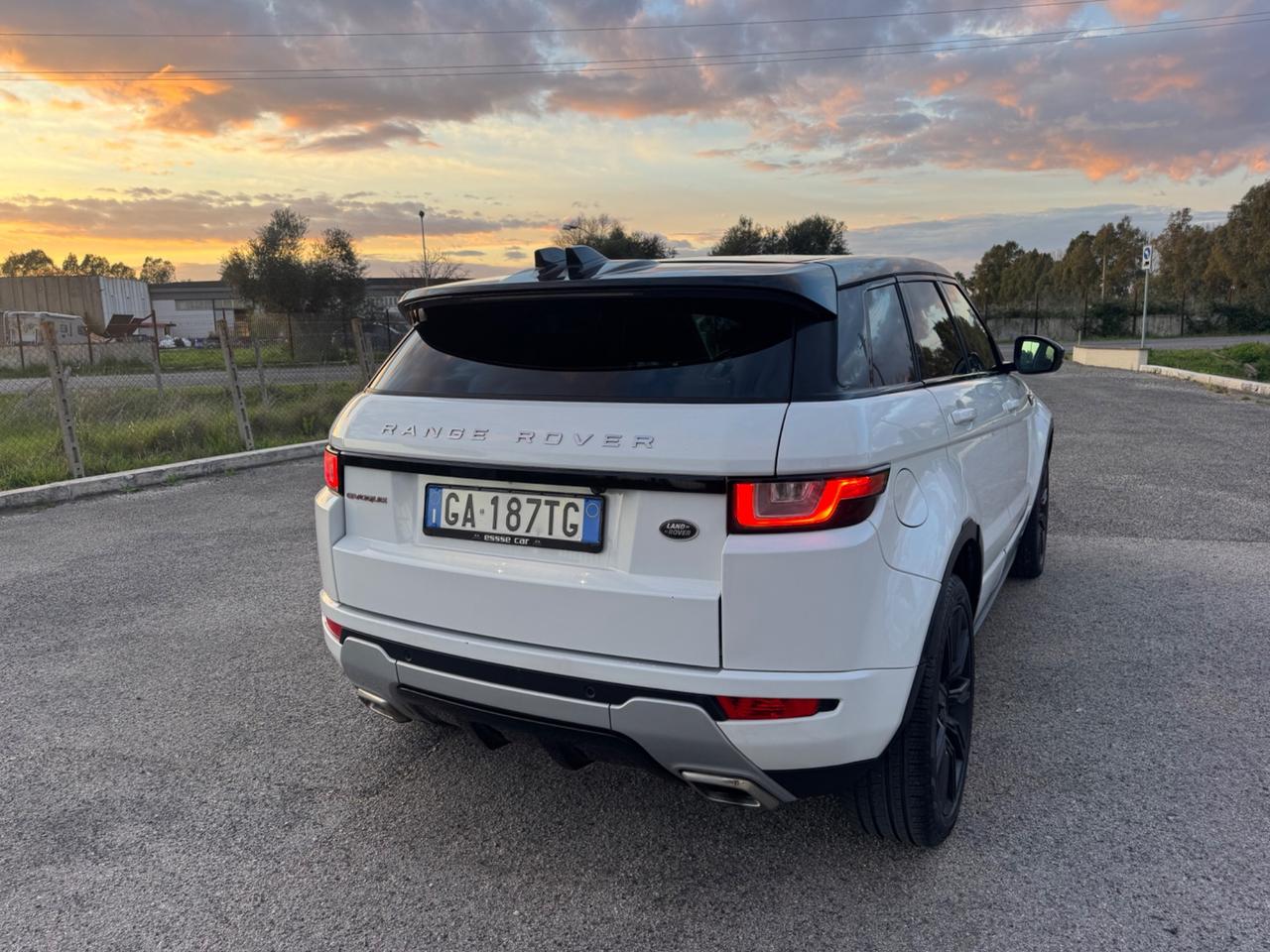 Land Rover Range Evoque 2.0 TD4 180 CV 5p. SE Dynamic