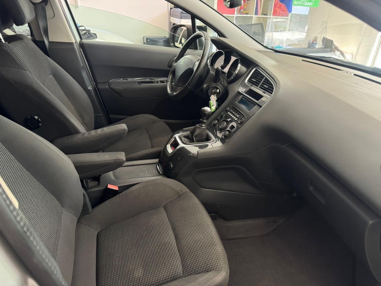 Peugeot 5008 1.6 DIESEL 7 POSTI ANNO 2016