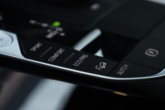 BMW X4 xDrive20i MH48V Msport