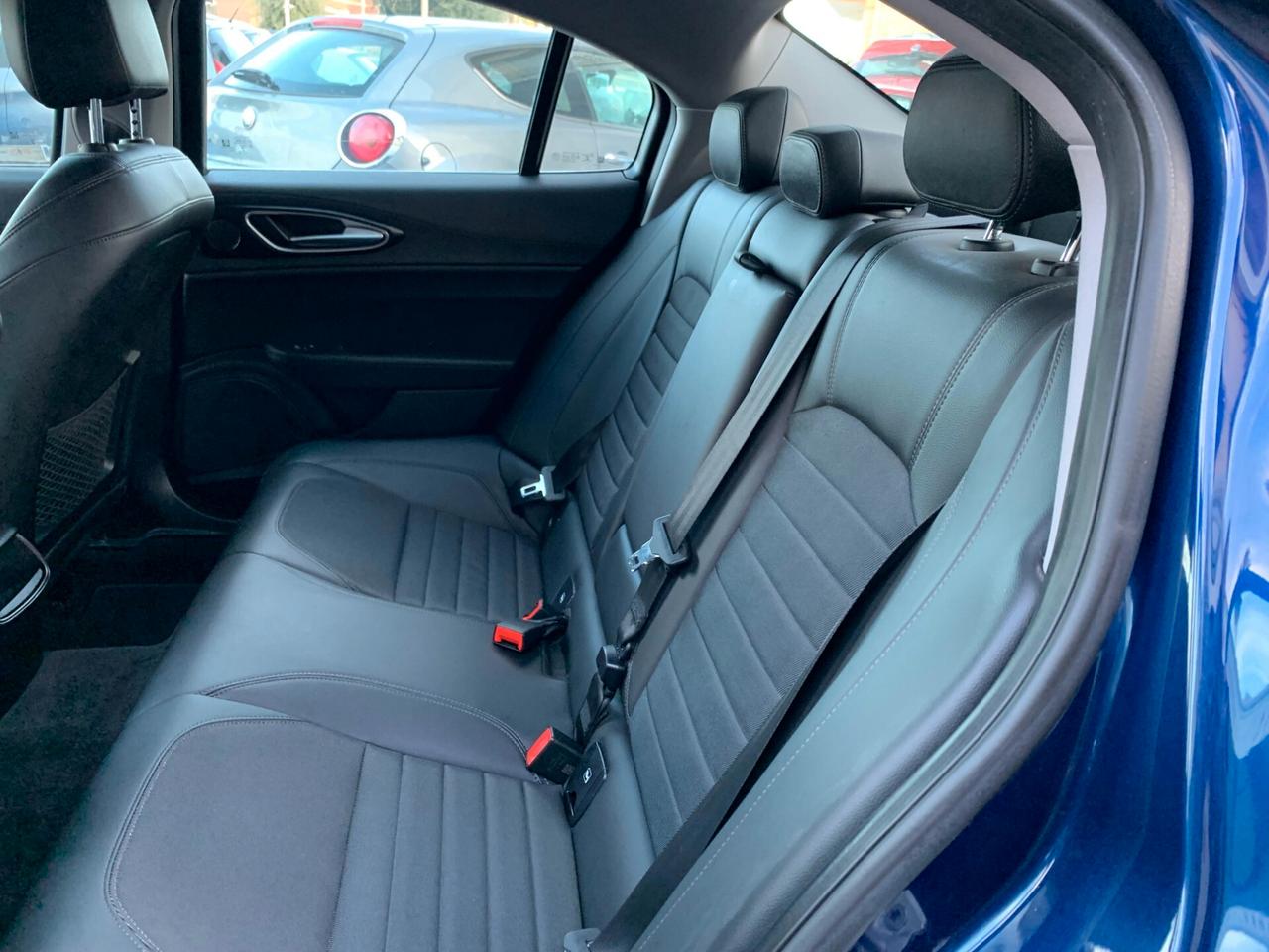 Alfa Romeo Giulia 2.2 Turbodiesel 180 CV Business Sport