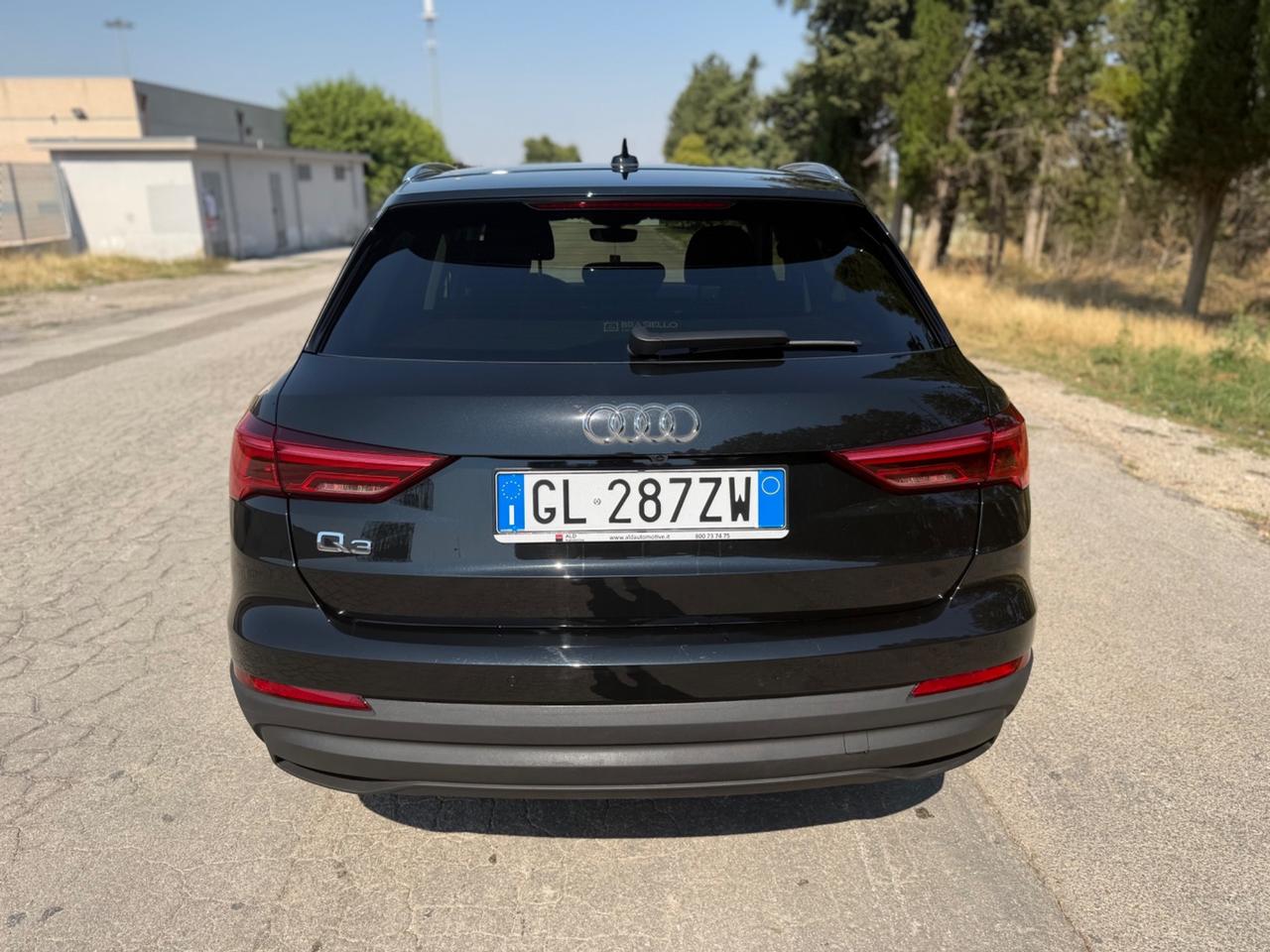 Audi Q3 35 TDI S tronic Business Advanced MATRIX /CAMERA/FULL