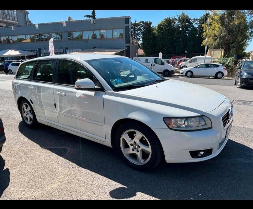 Volvo V50 D2 POLAR