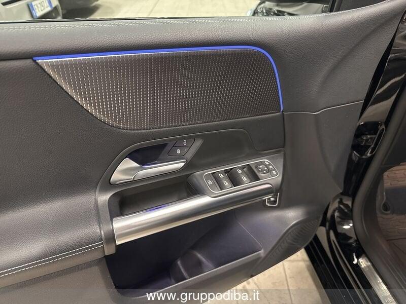 Mercedes-Benz Classe B - W247 2018 Diesel B 180 d Sport auto