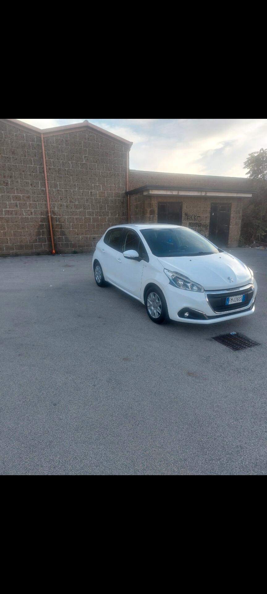 Peugeot 208 PureTech 82 5p. GPL Active