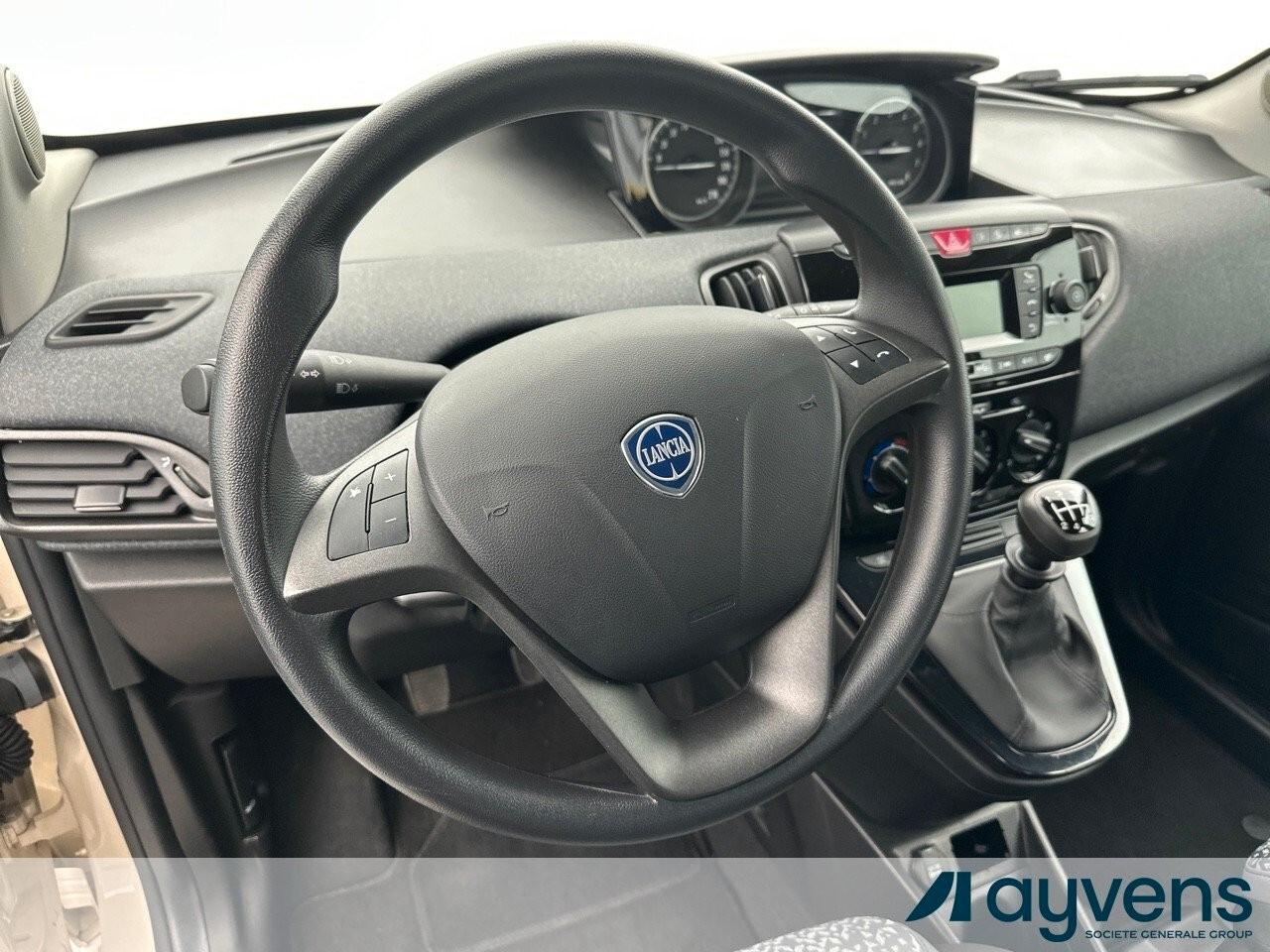 Lancia Ypsilon 1.0 Hybrid *2021* NOLEGGIO LUNGO TERMINE