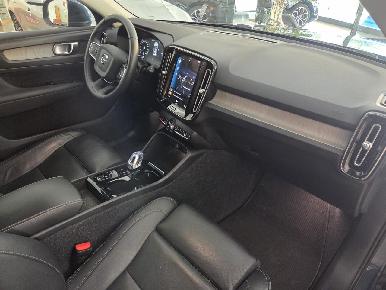 Volvo XC40 T5 Recharge Plug-in Hybrid R-design Aut.