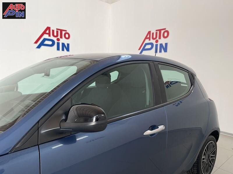 Lancia Ypsilon 1.0 FireFly 5 porte S&S Hybrid Gold