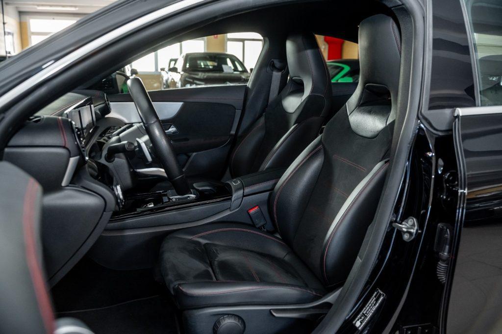 MERCEDES-BENZ CLA 200 d Automatic Premium
