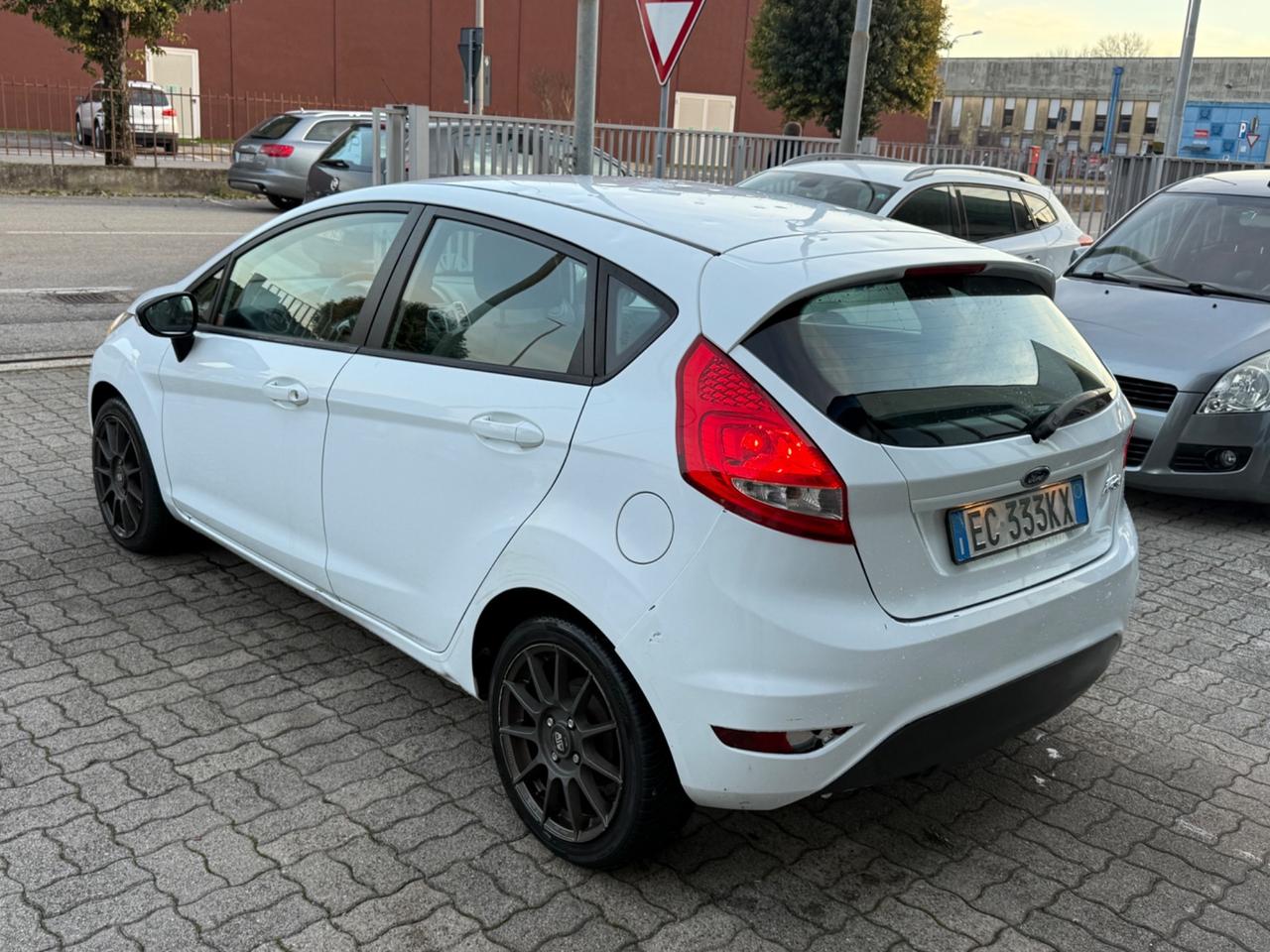 Ford Fiesta 1.4 5 porte Bz.- GPL Titanium