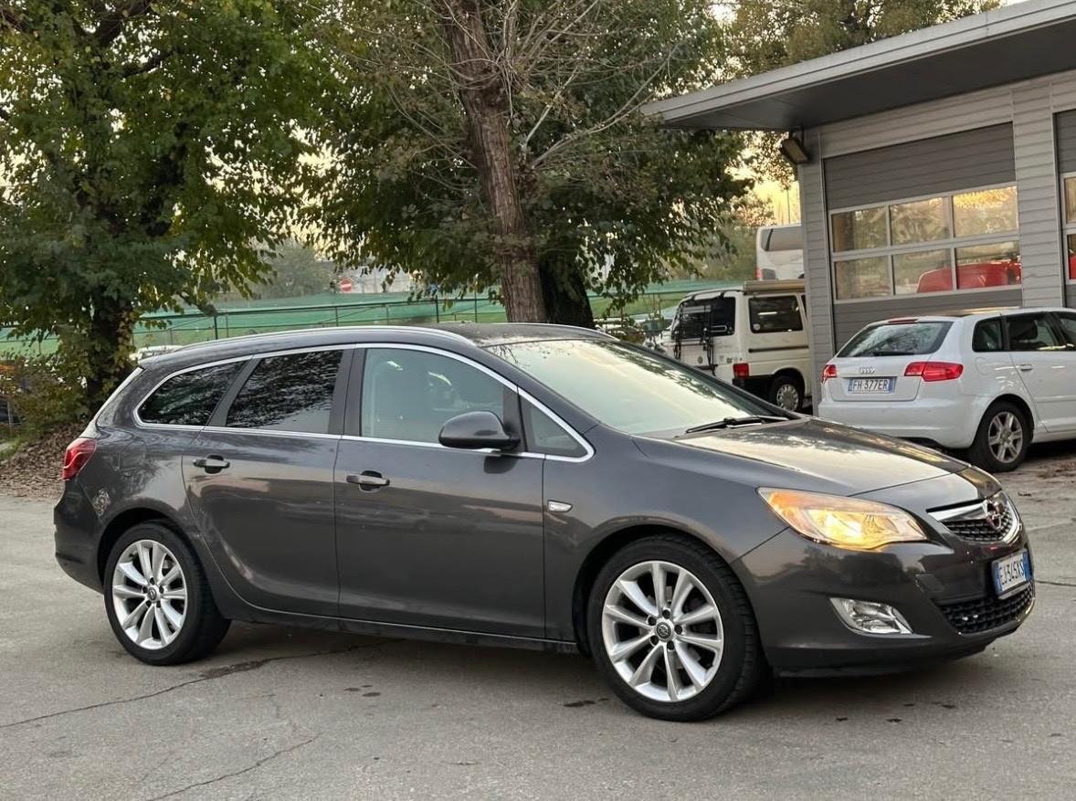 Opel Astra 1.7 CDTI 125CV Sports Tourer Cosmo