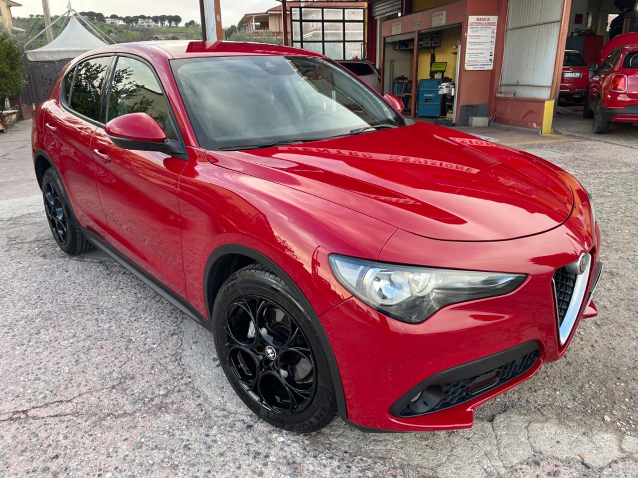 Alfa Romeo Stelvio 2.2 Turbodiesel 160 CV AT8 RWD Business