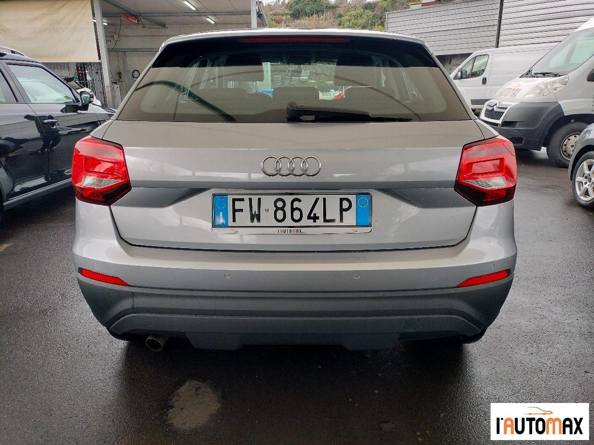 AUDI - Q2 30 1.0 tfsi Business