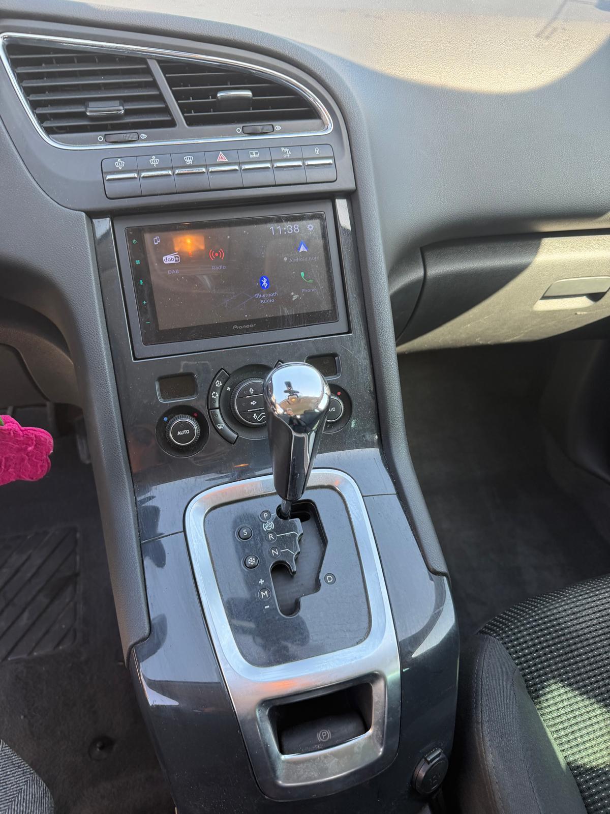 Peugeot 5008 BlueHDi 120 EAT6 S&S Allure