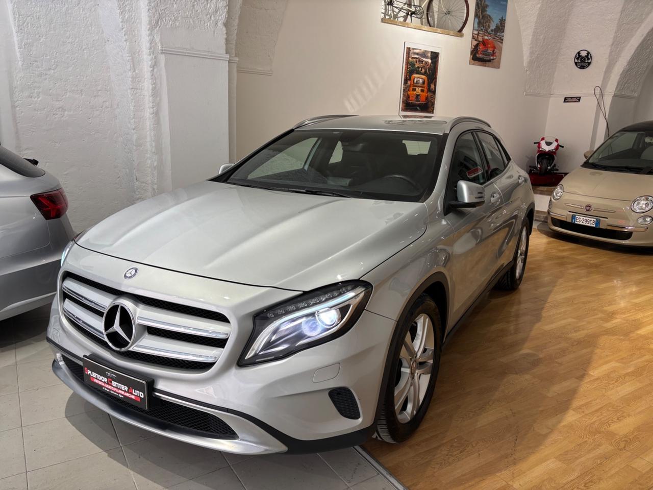Mercedes-benz GLA 200d Premium