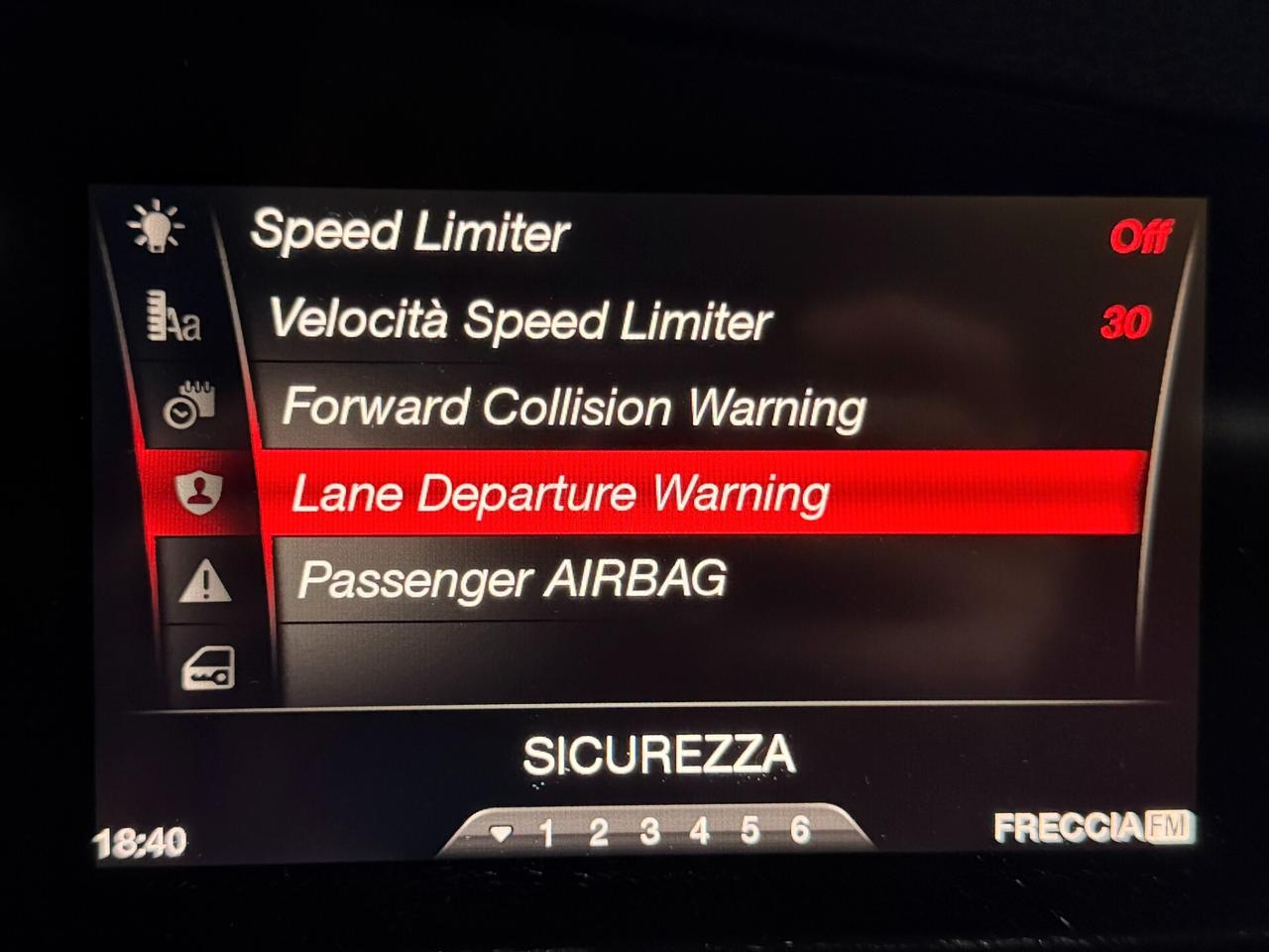 Alfa Romeo Giulia 2.2 TD 150 CV BUSINESS NAVI DISTRIBUZIONE ESEGUITA