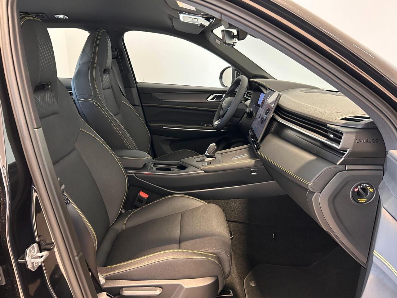 Lynk&co 01 PHEV Core