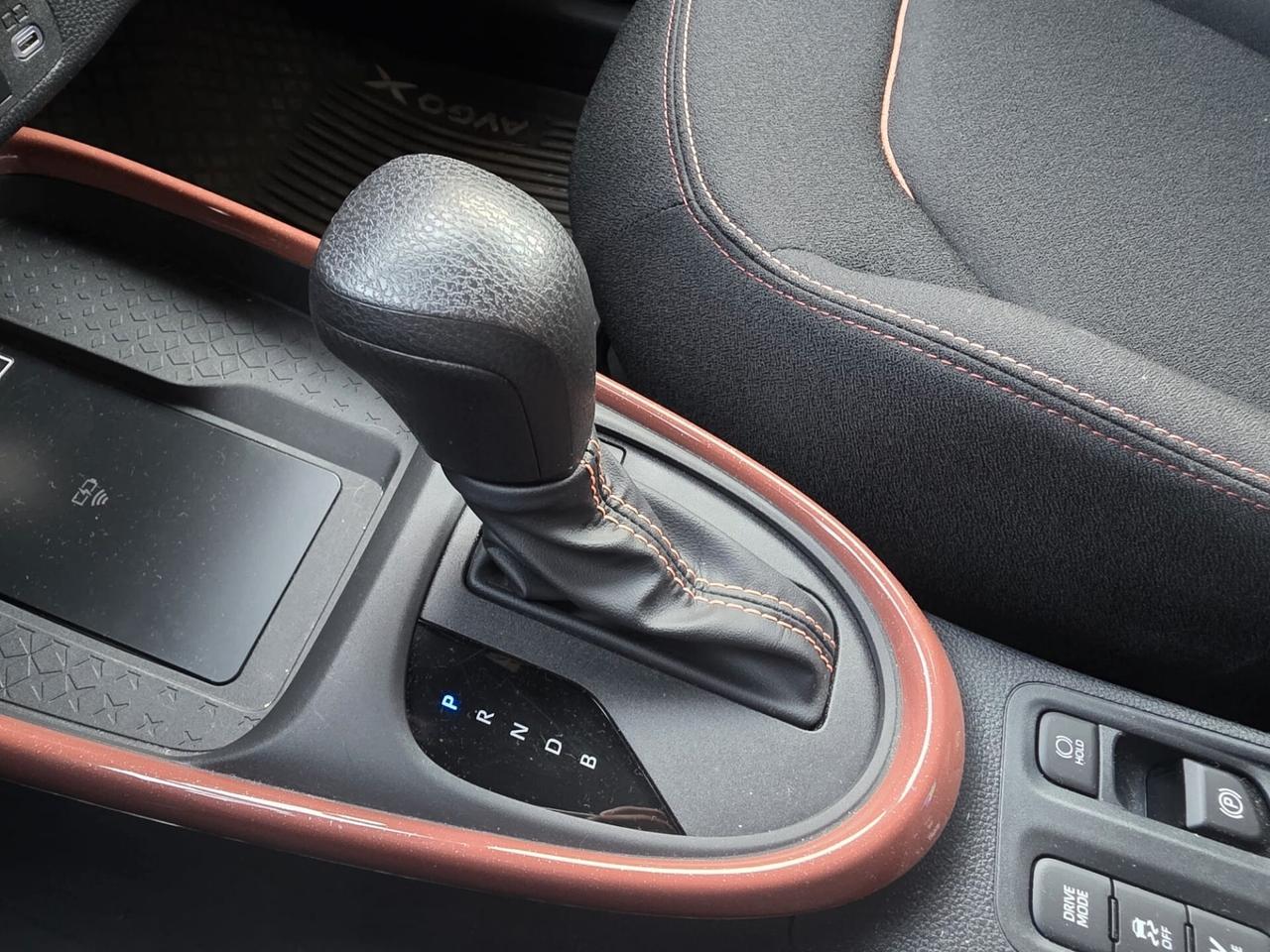 Toyota Aygo X 1.5 Hybrid 115 CV 5 porte Icon# KM ZERO#NO VINCOLO FINANZIAMENTO#LED#EV MODE#CLIMA#CARPLAY#VIRTUAL#CAM