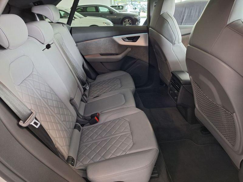 Audi Q8 50 TDI 286 CV quattro tiptronic Sport