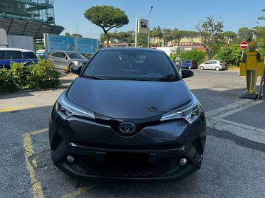Toyota C-HR 1.8h Lounge 2wd e-cvt