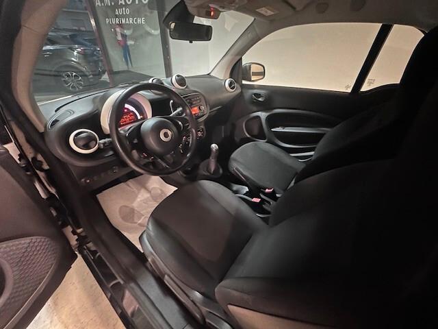 Smart 1.0 benzina 2018 64000KM PERFETTA