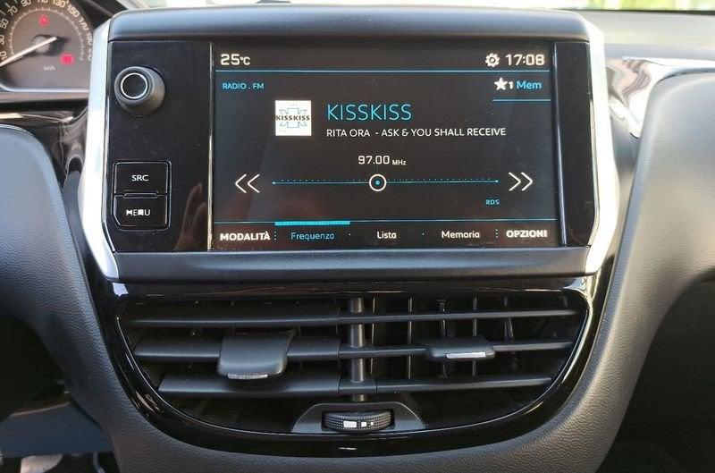 Peugeot 208 PureTech 82 5 porte Signature