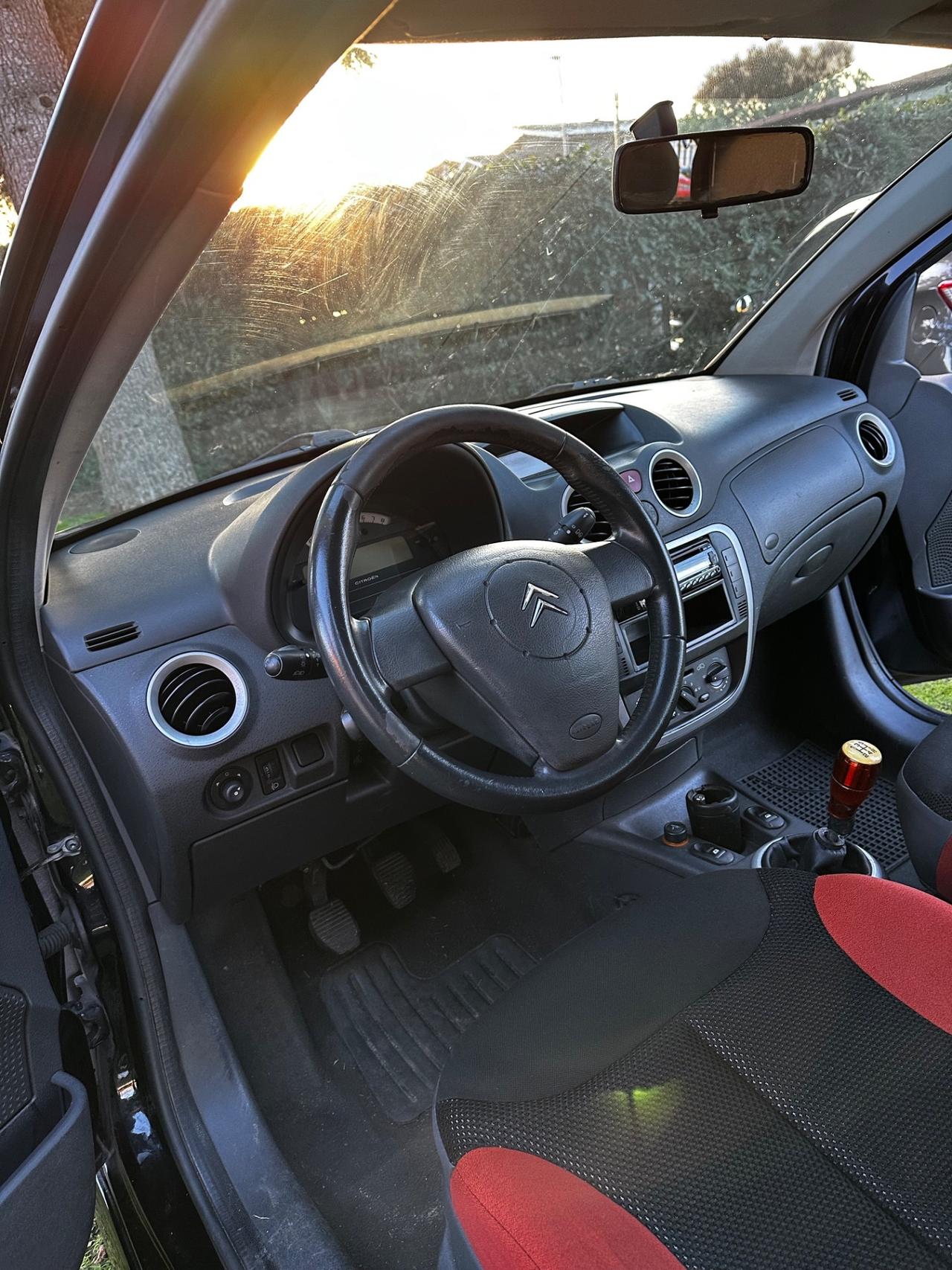 Citroen C2 1.4 benz 73cv VTR