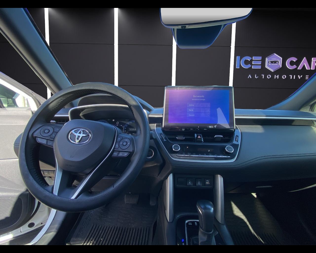 TOYOTA Corolla Cross 2.0 Hybrid 197 CV E-CVT LUXURY