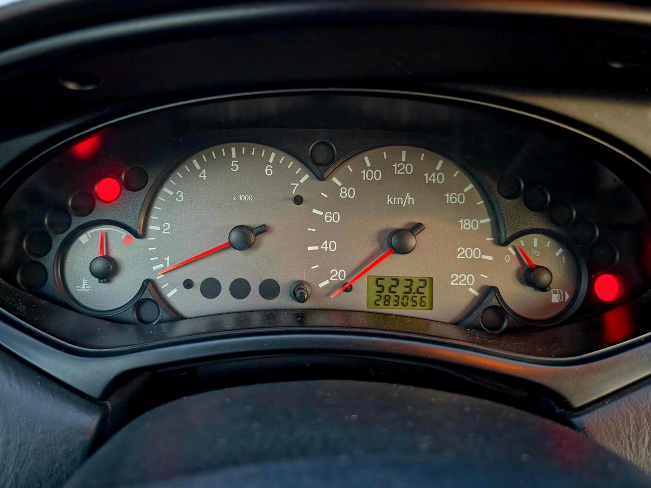 Ford Focus 1.6i 16V cat 5p. Ghia 2002-E2 Manuale NEO