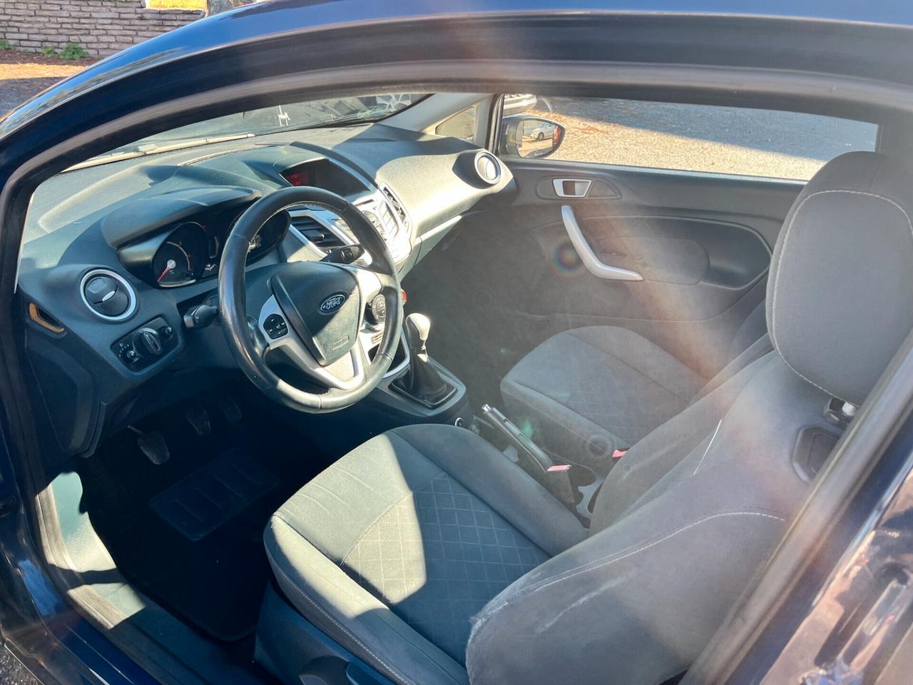 Ford Fiesta Ikon 1.4 16V 3p.Bz.- GPL