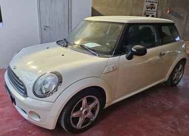 Mini 1.4 16V One Pepper