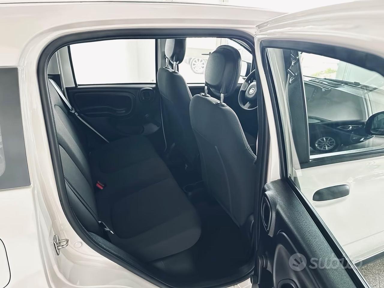 Fiat Panda 1.0 Hybrid - 2024 - 14.000km - NESSUN VINCOLO - In garanzia Fiat