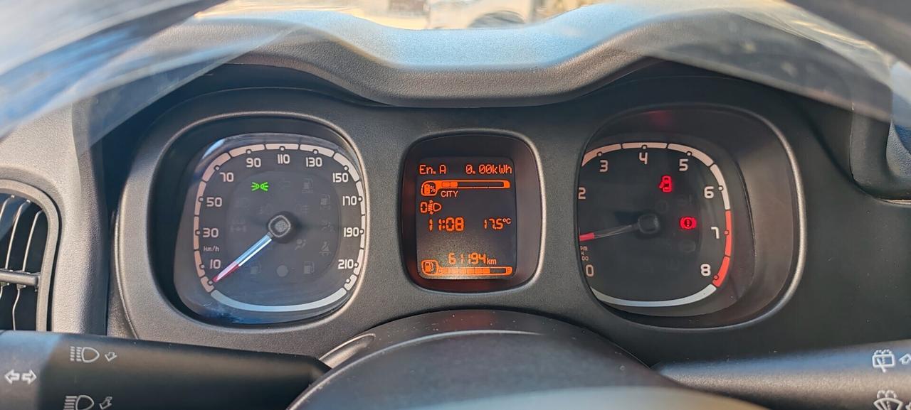 Fiat Panda 1.0 hybrid 69cv entra