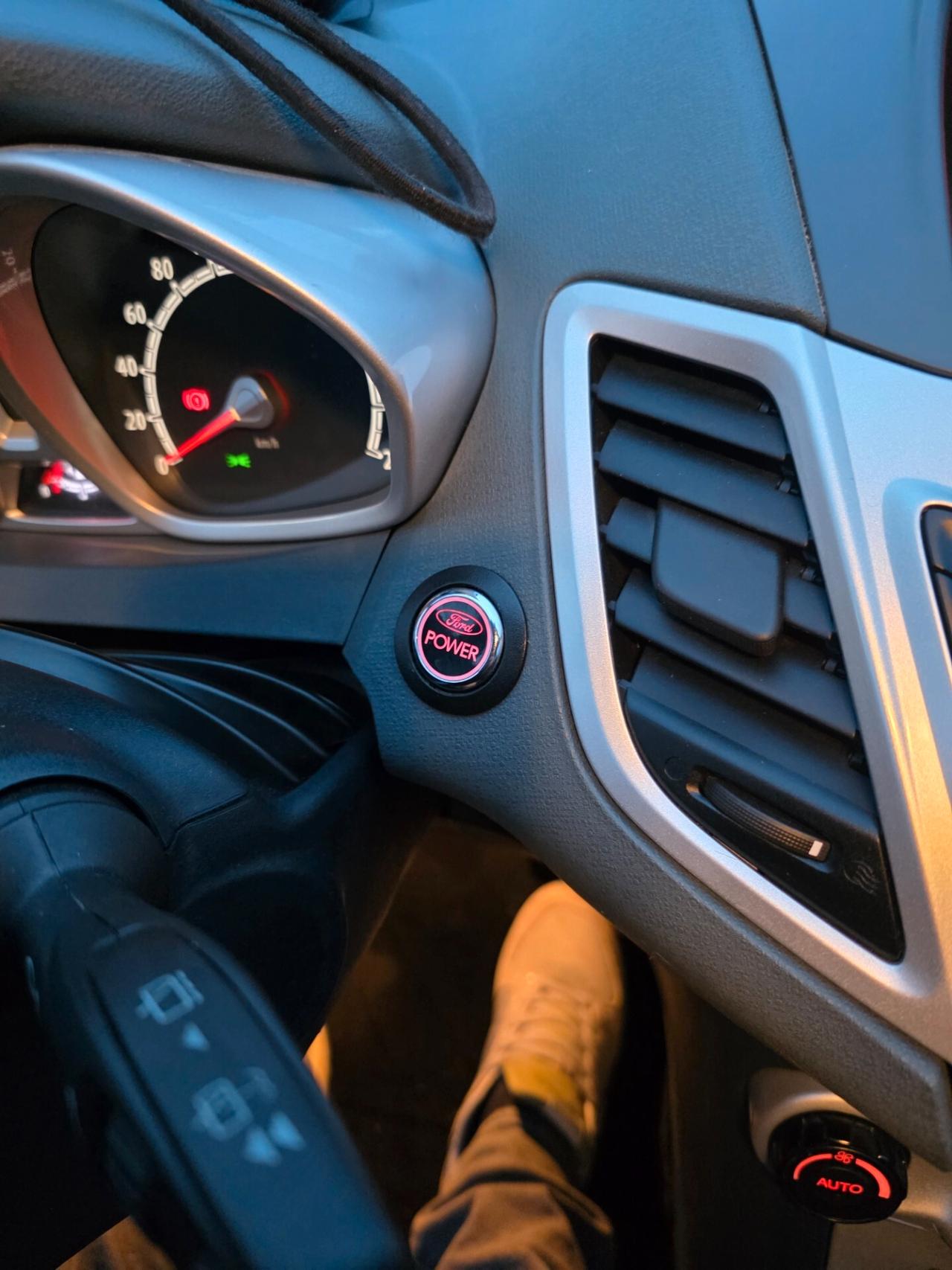 Ford Fiesta 1.2B unico proprietario garantita 12M