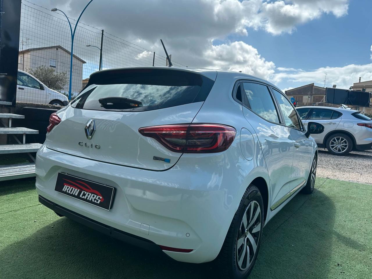 Renault Clio Hybrid E-Tech 140 CV 5 porte Zen