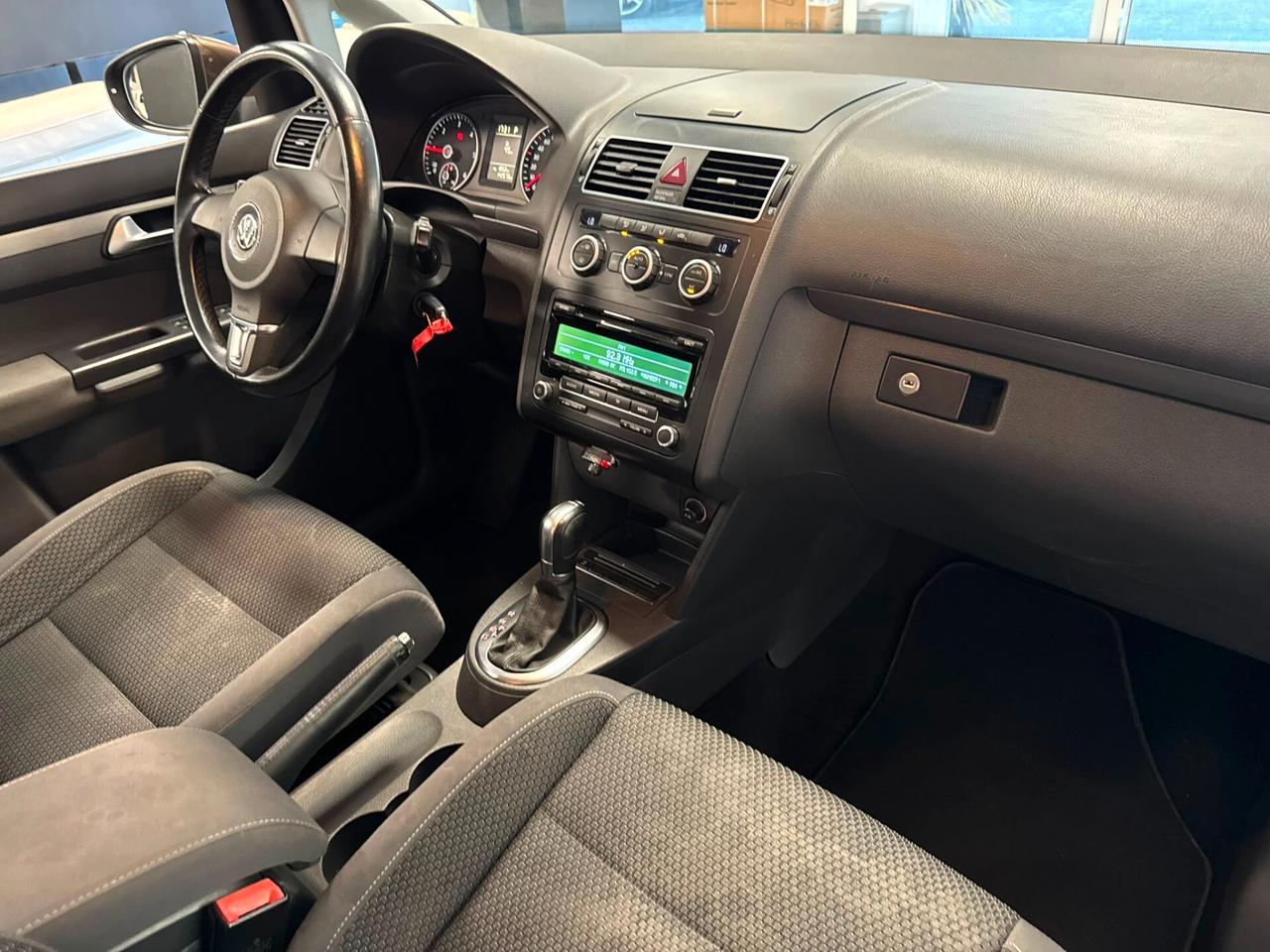 Volkswagen Touran Business 1.6 TDI DSG Comfortline