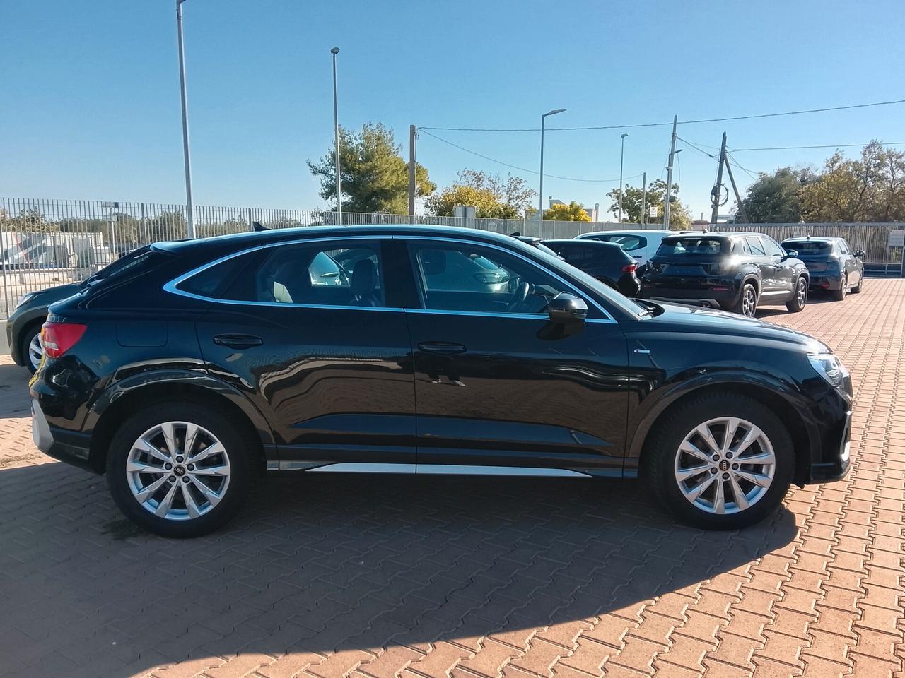 Audi Q3 TDI 110 kW S tronic Line edition