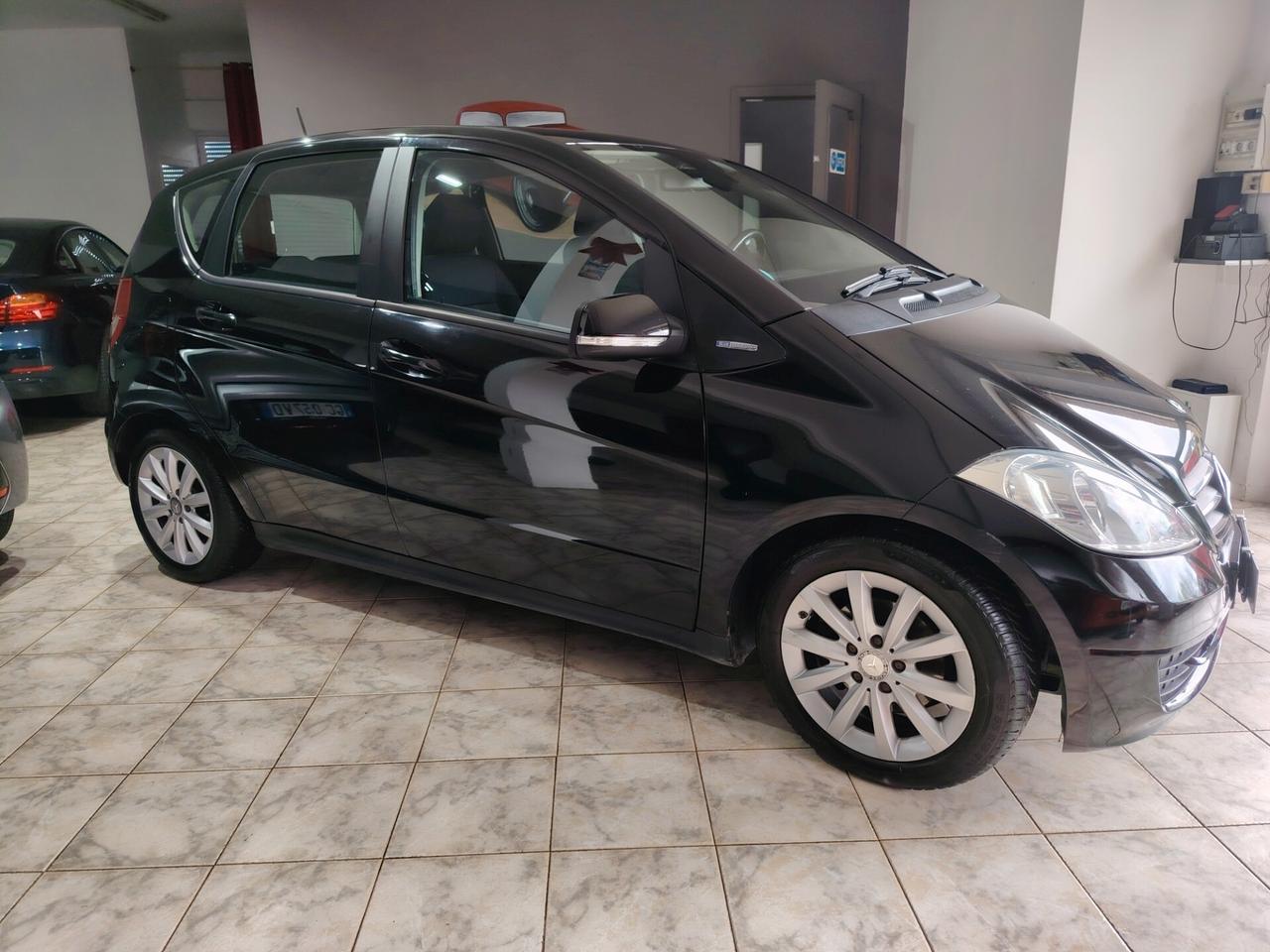 Mercedes-benz A 160 CDI BlueEFFICIENCY