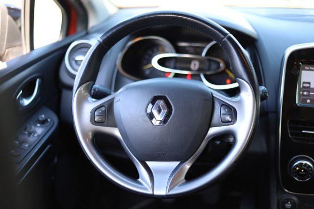 RENAULT Clio 1.2 75CV 5 porte Wave