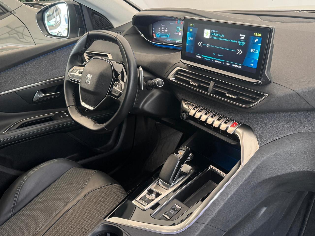 Peugeot 3008 Hybrid 225 e-EAT8 Allure Pack