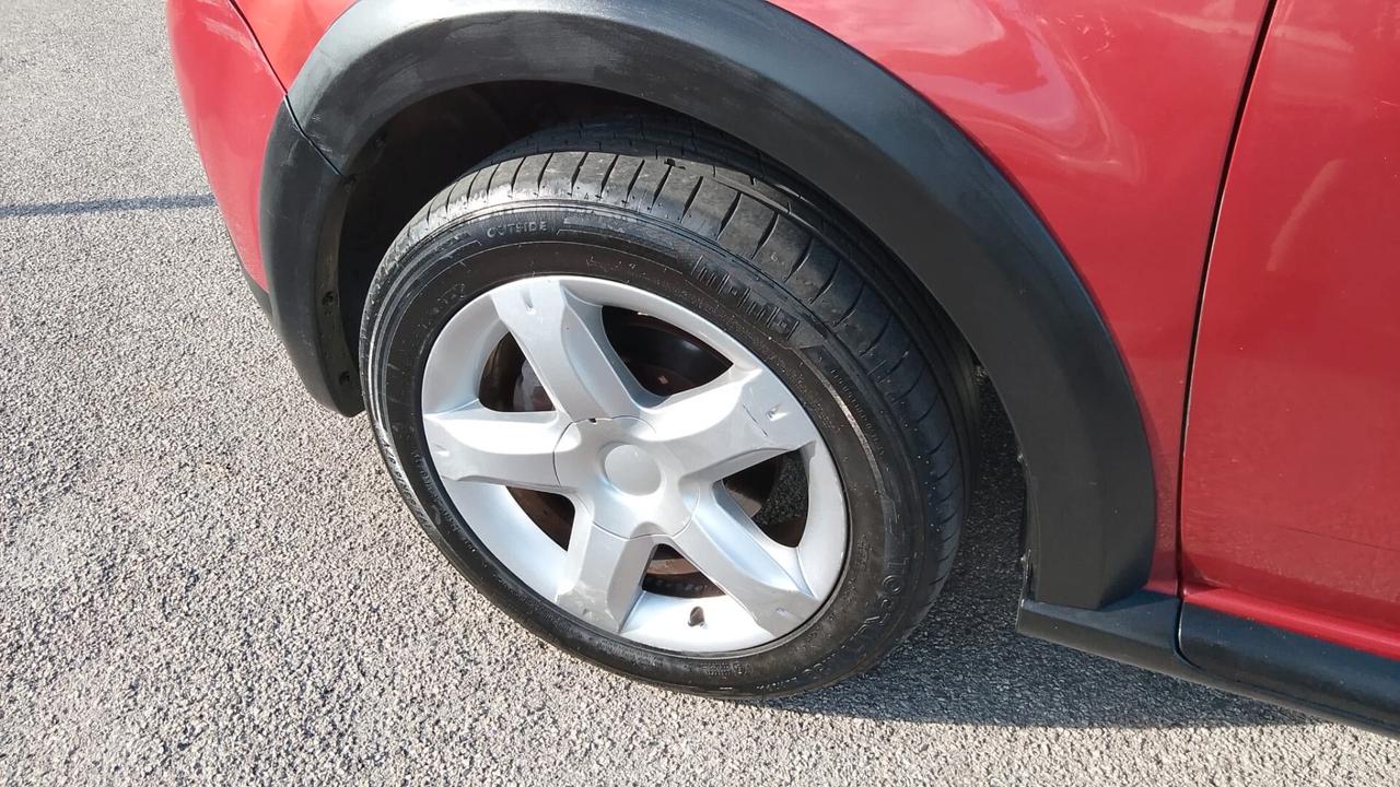 Dacia Sandero Stepway 1.6 GPL