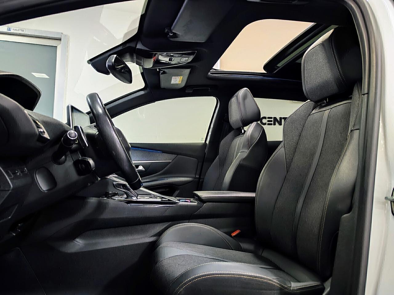 Peugeot 3008 BlueHDi 130 EAT8 GT Line Tetto Led Unico Proprietario