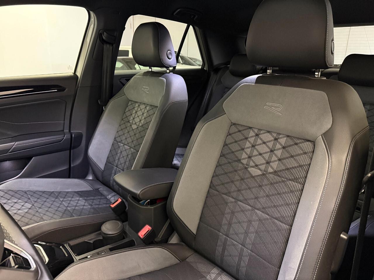 Volkswagen T-Roc 1.5 Tsi R-Line Dsg PARI AL NUOVO - GARANZIA VW