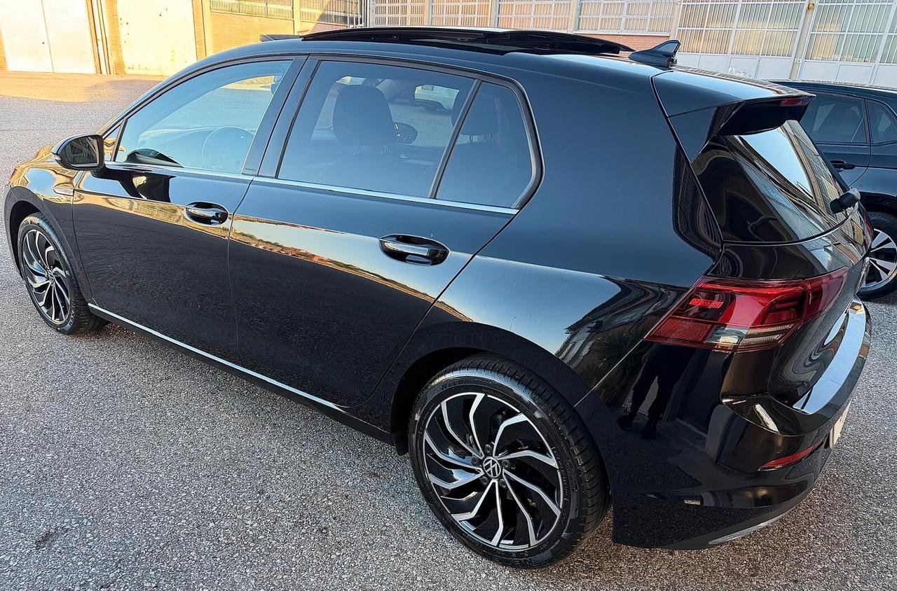 Volkswagen Golf 2.0 TDI DSG SCR Style TETTO APRIBILE E SEDILI ELETTRICI