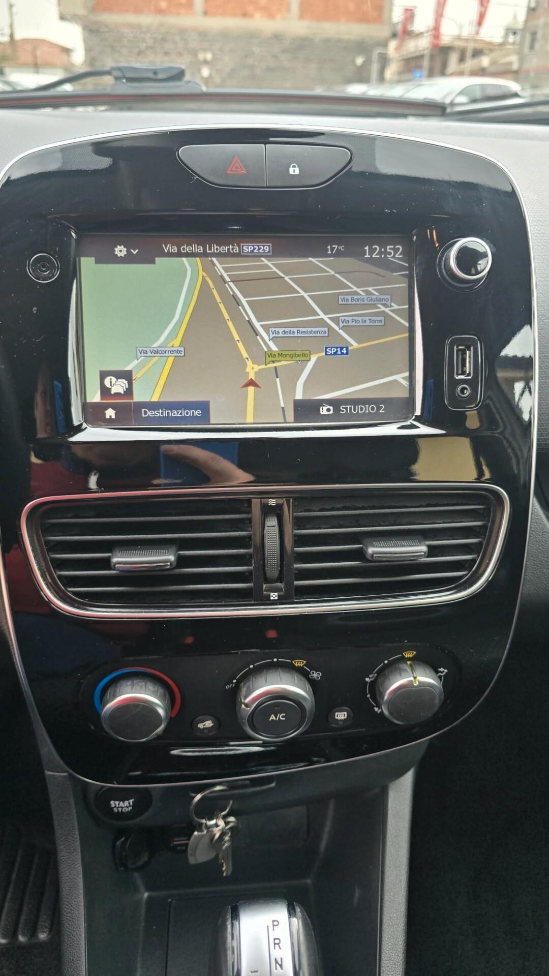 Renault Clio dCi 8V 90 CV EDC Start&Stop 5 porte Energy Duel