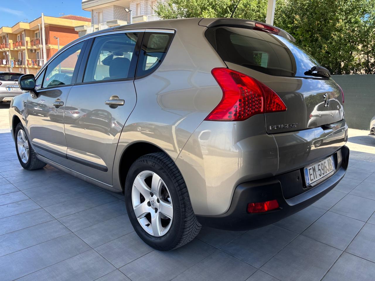 Peugeot 3008 1.6 HDi 112CV Allure