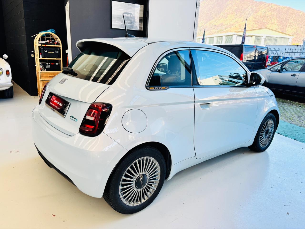 Fiat 500 500e Berlina 42 kWh La Prima
