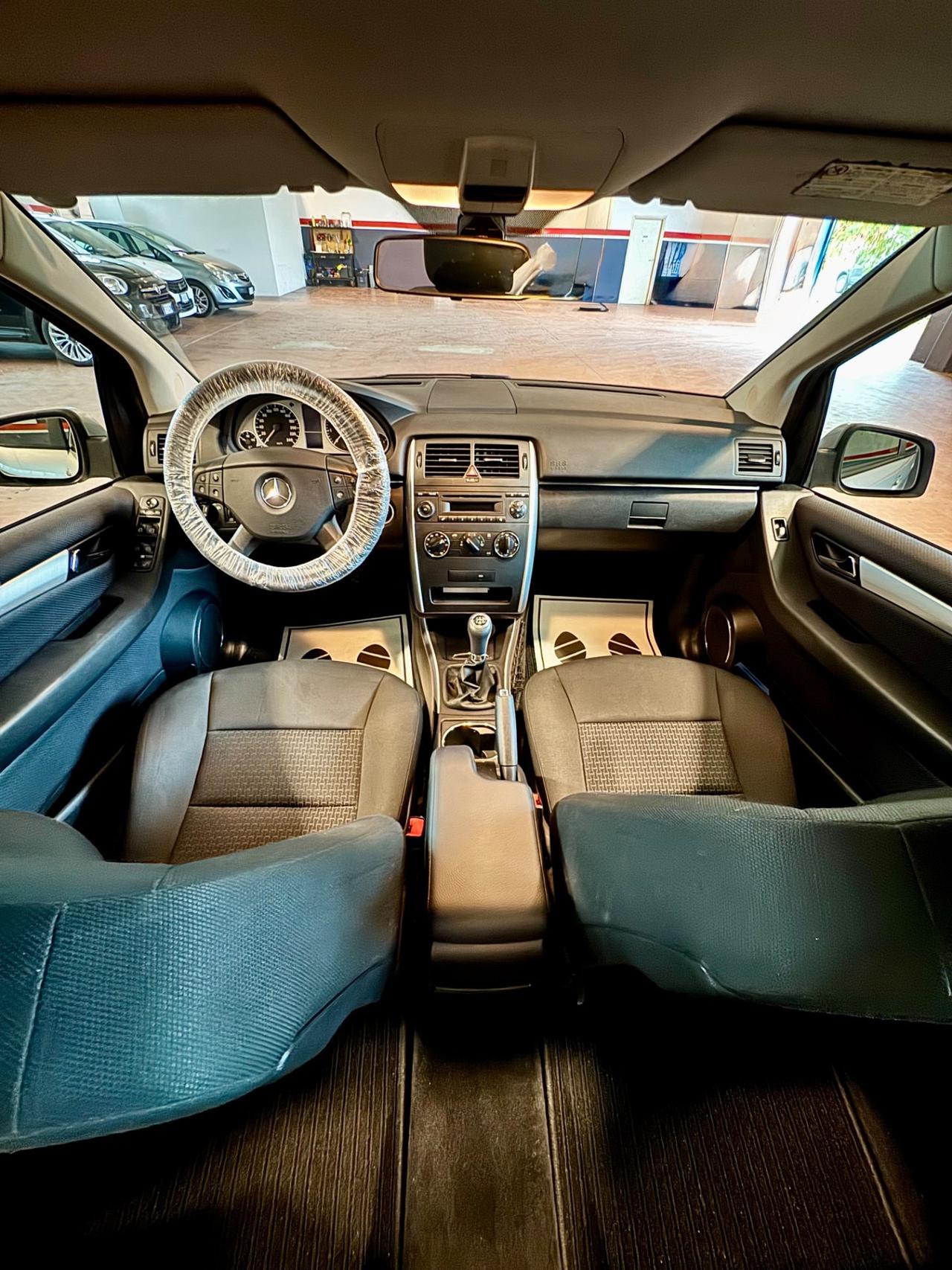 Mercedes-benz B 180 BlueEFFICIENCY Executive