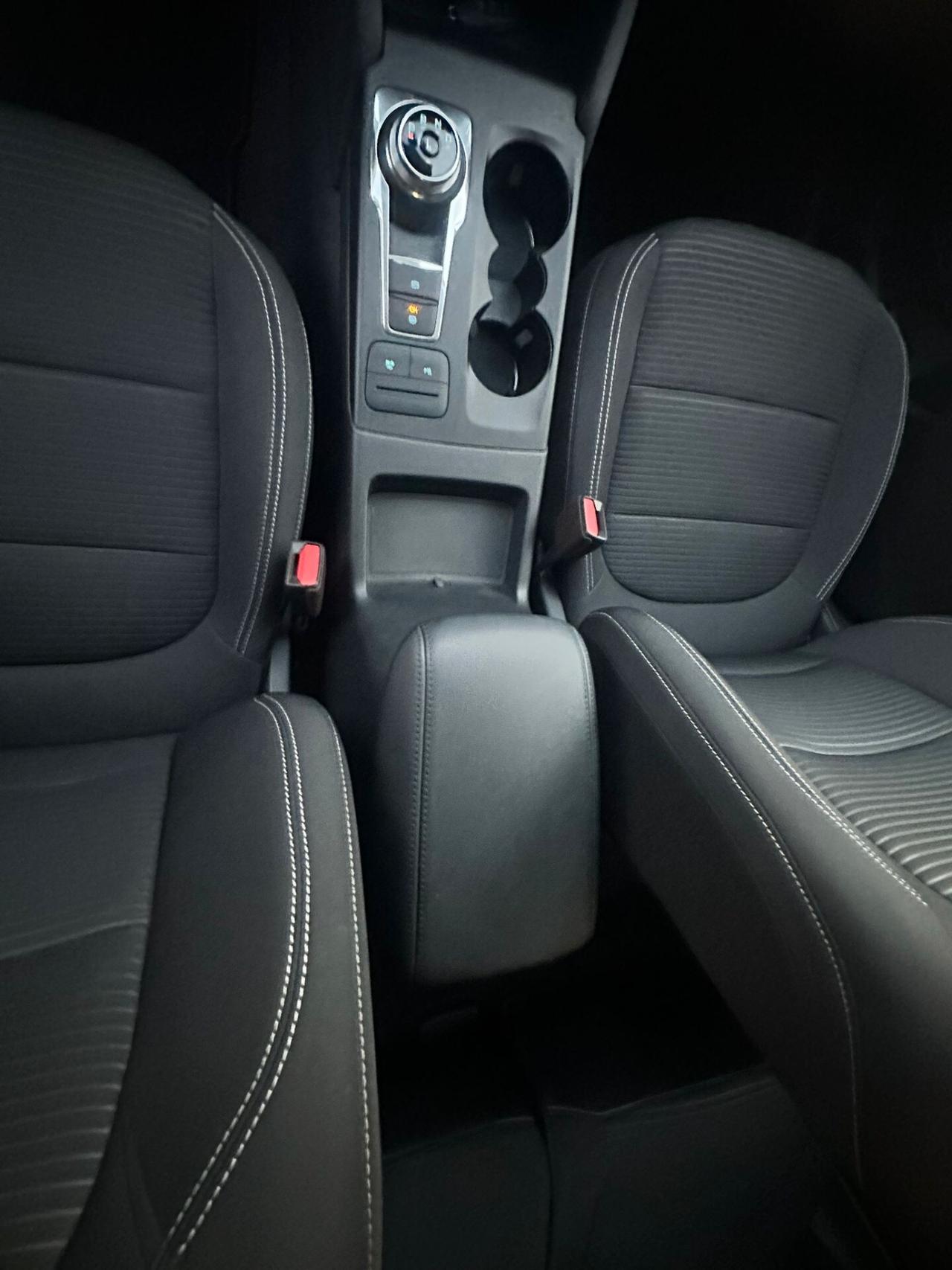 Ford Kuga 2.5 Full Hybrid 190 CV CVT 2WD Titanium Business