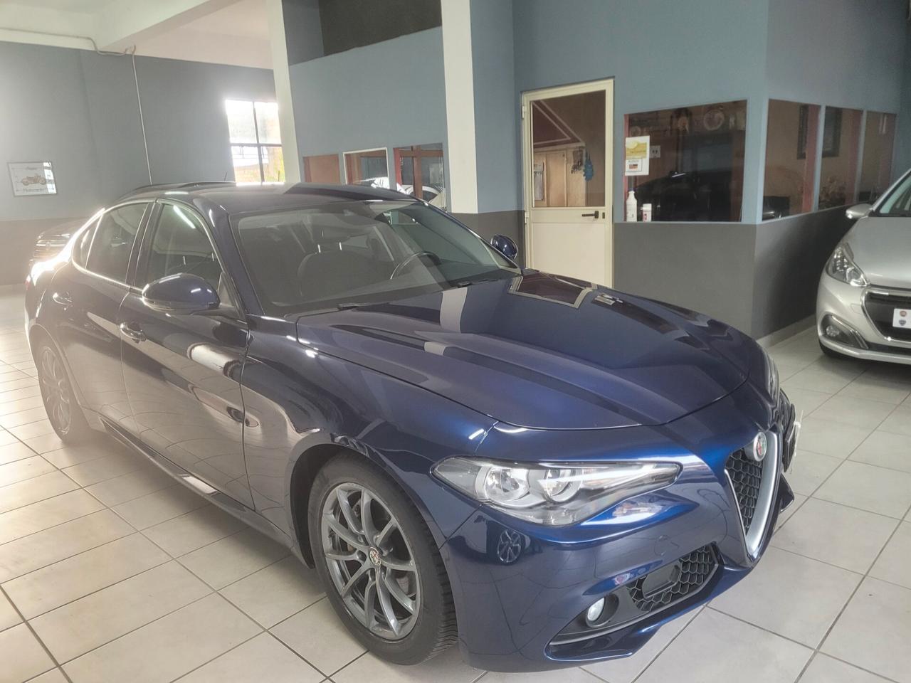 Alfa Romeo Giulia 2.2 Turbodiesel 150 CV Business Launch Edition