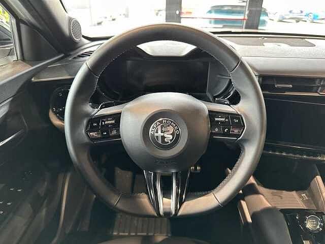 Alfa Romeo Junior 1.2 136 CV Hybrid eDCT6 KM ZERO